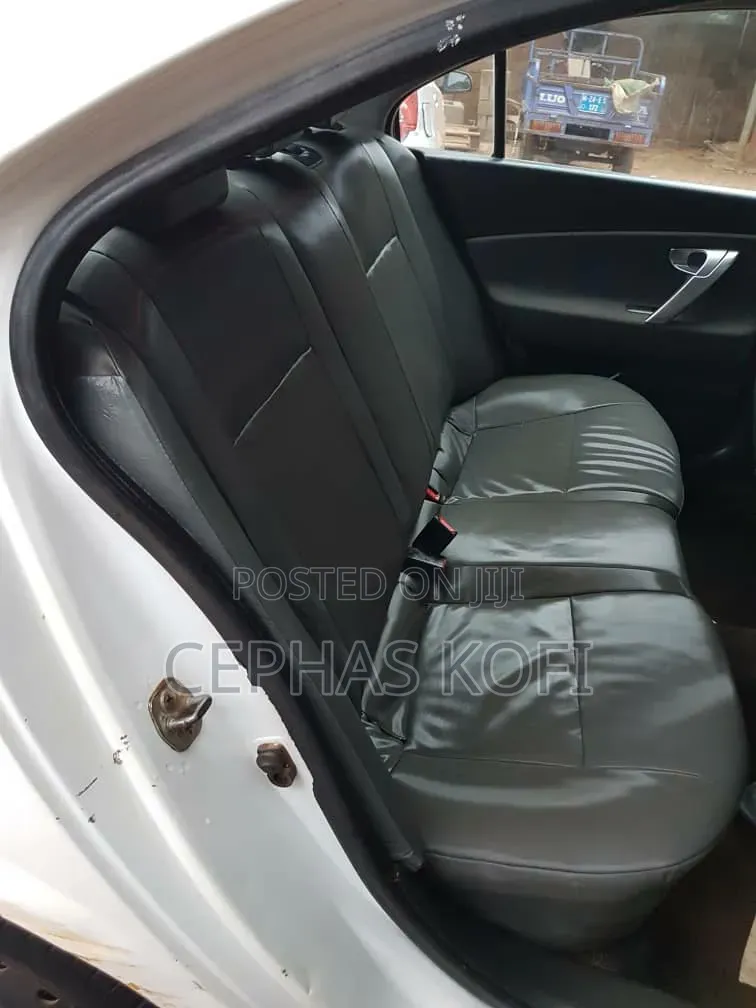 Nissan Primera 2006 White
