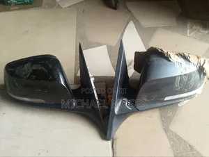 Set of BMW F30 Side Mirror With Trafficator Light
