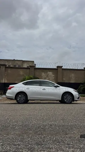 Nissan Sentra SV 2016 Silver