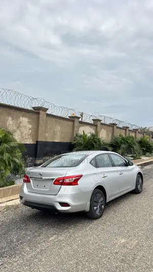Nissan Sentra SV 2016 Silver