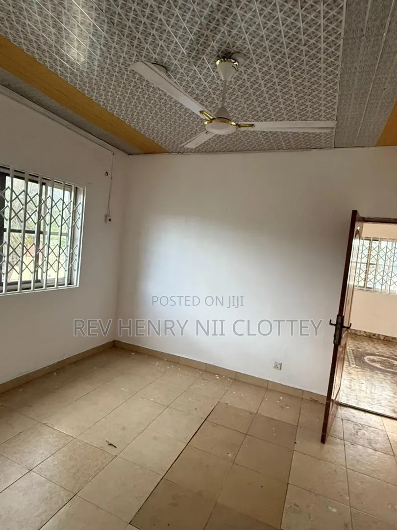 2bdrm Apartment in Hnc Properties, Abrantie for rent