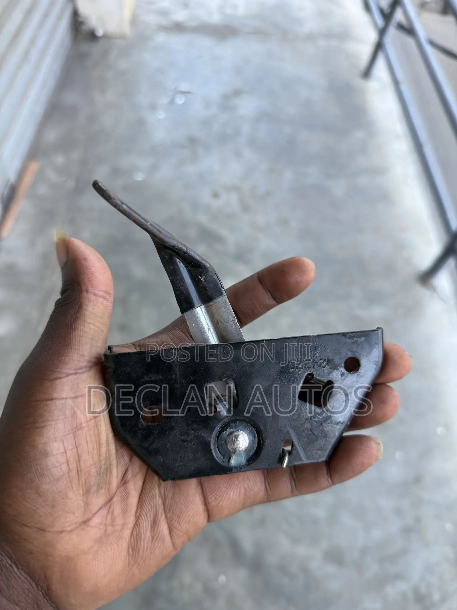 Honda Cr-v 2023 Hood Lock