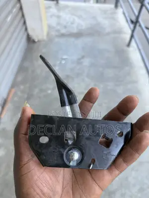 Honda Cr-v 2023 Hood Lock
