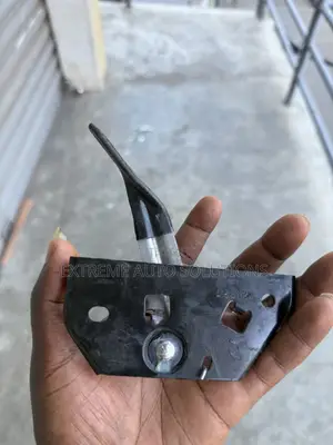 Honda Cr-v 2023 Hood Lock