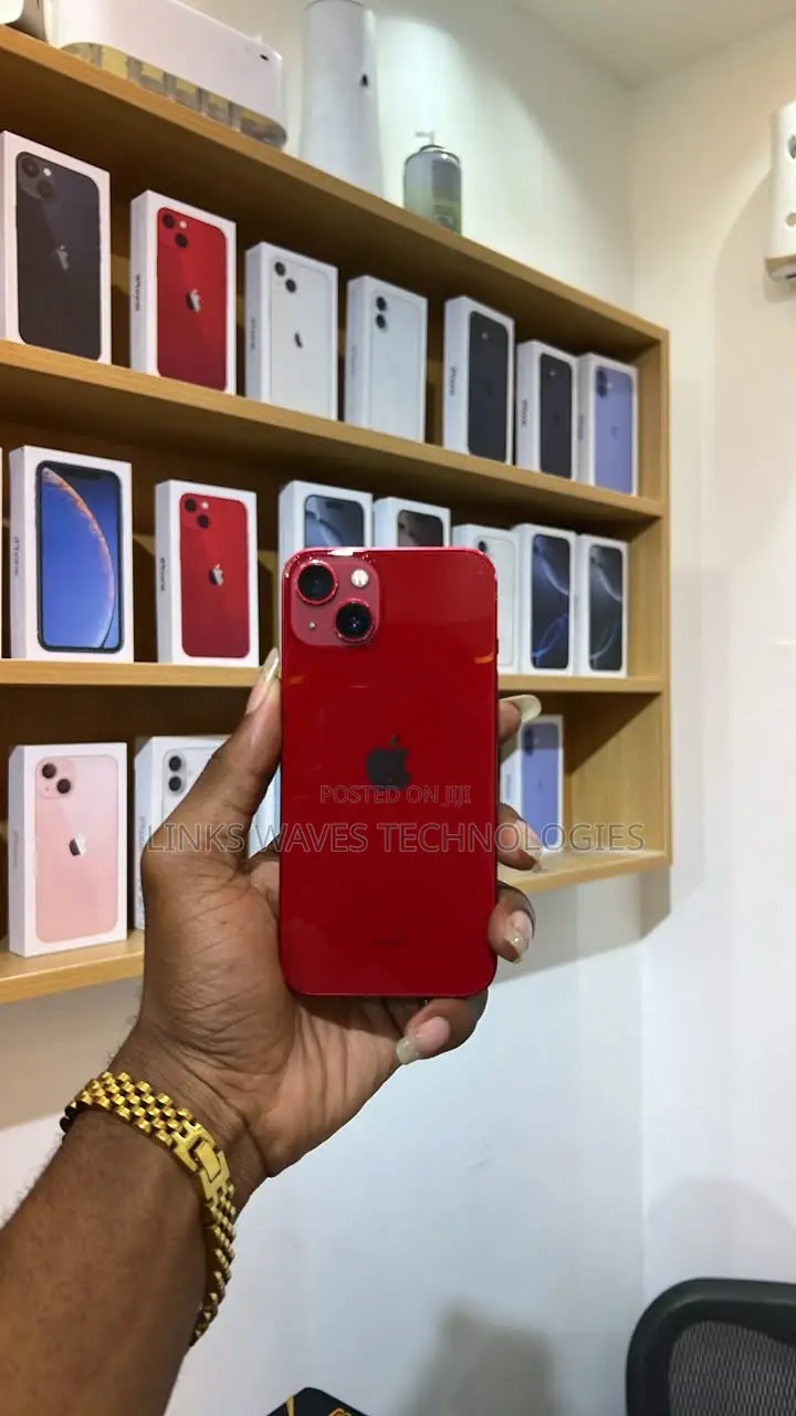 New Apple iPhone 13 128 GB Green
