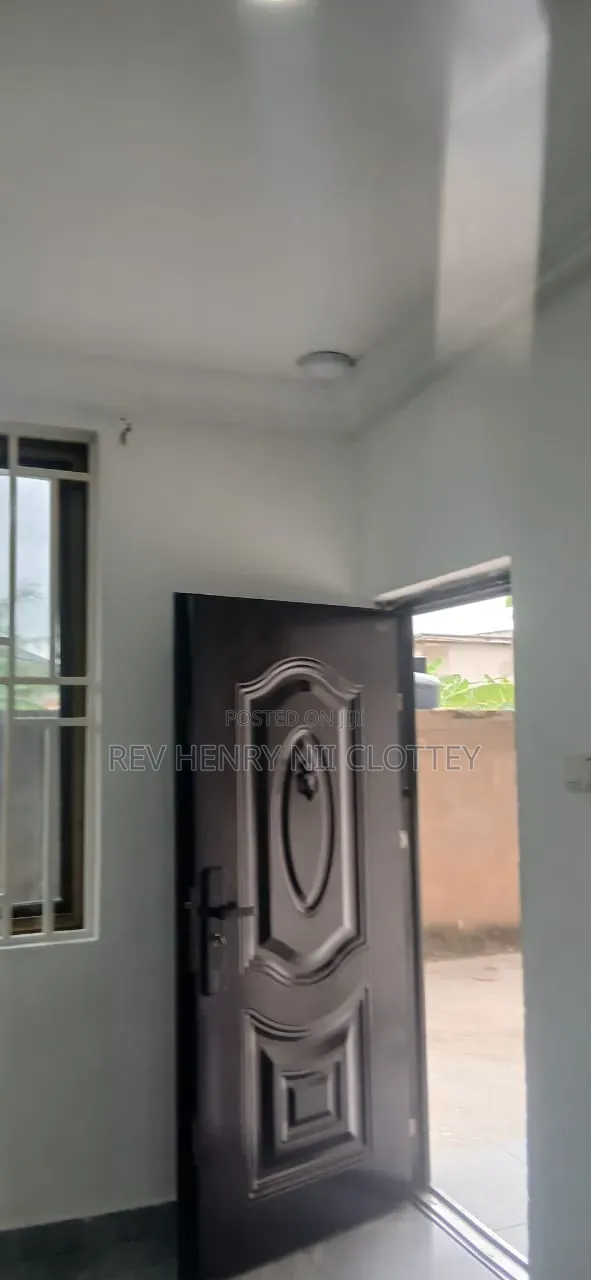 1bdrm Apartment in Hnc Properties, Pokuase for rent