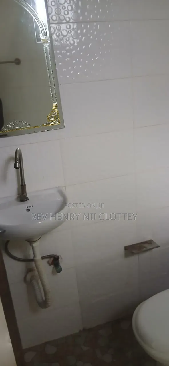 1bdrm Apartment in Hnc Properties, Pokuase for rent