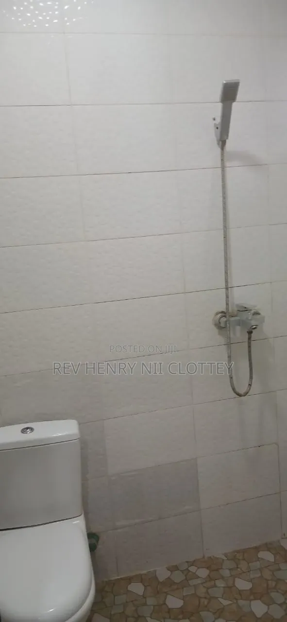 1bdrm Apartment in Hnc Properties, Pokuase for rent