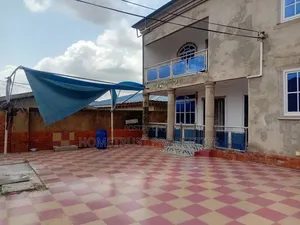 5bdrm Duplex in Amasaman Achiaman for sale