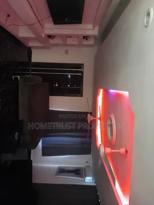 5bdrm Duplex in Amasaman Achiaman for sale