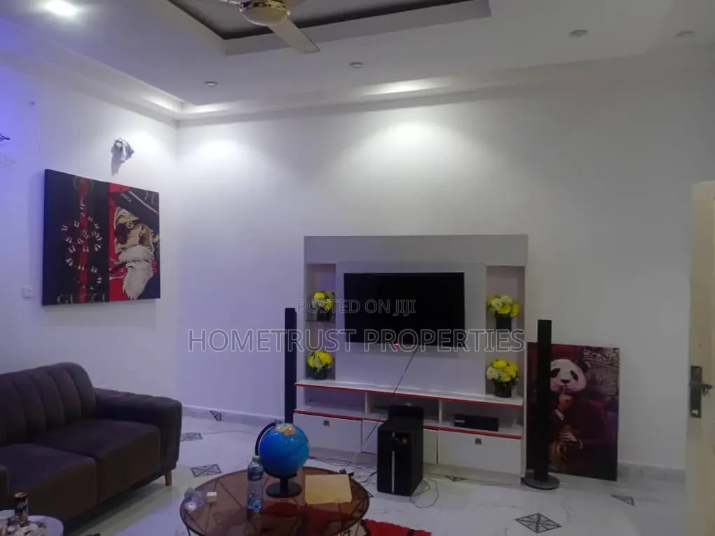 5bdrm Duplex in Amasaman Achiaman for sale