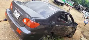 Toyota Corolla 2005 Gray