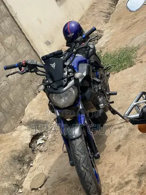 Yamaha 2017 Blue