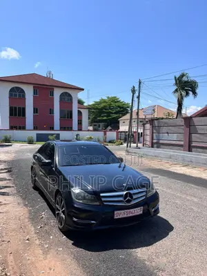 Mercedes-Benz C250 2014 Black