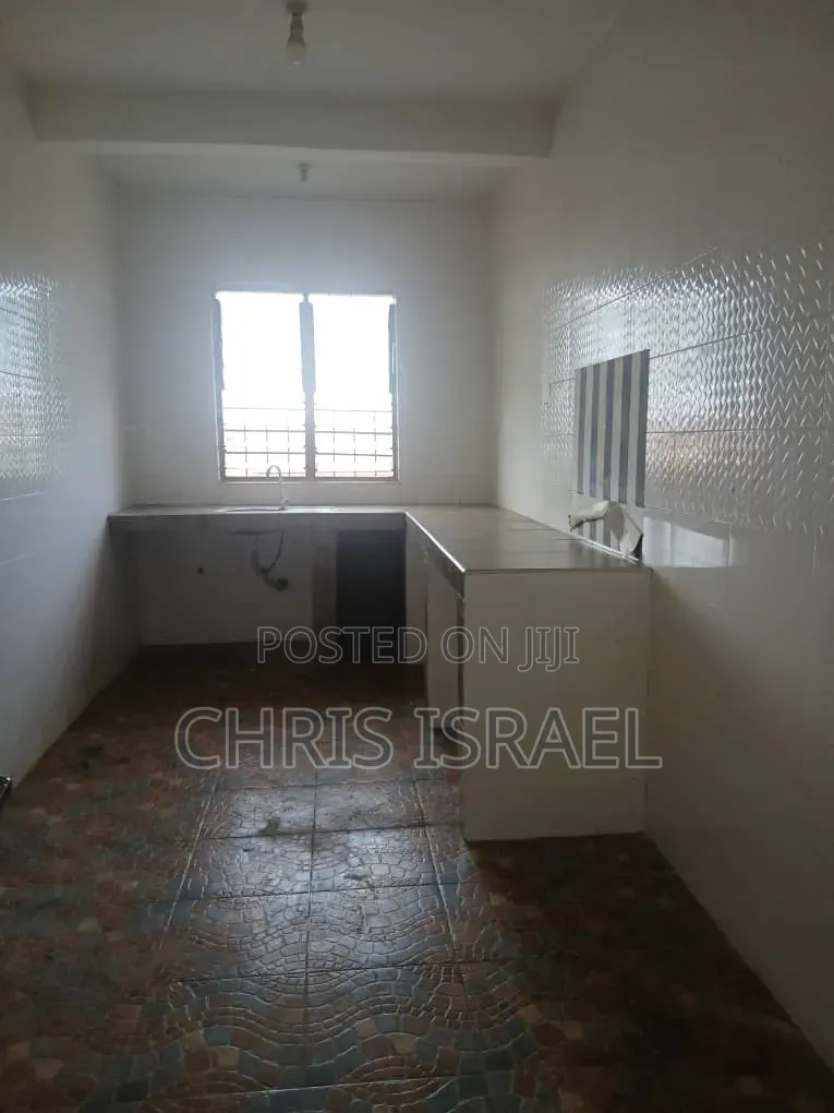 1bdrm Room & Parlour in Oyibi Estate, Kas Valley Area for rent
