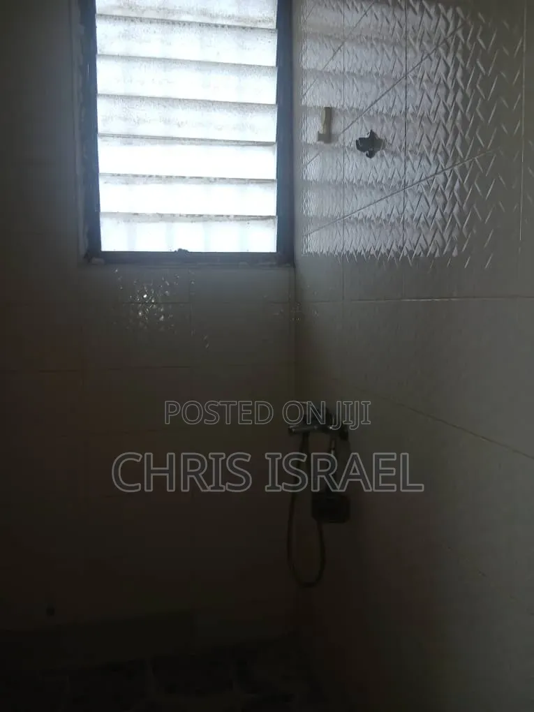 1bdrm Room & Parlour in Oyibi Estate, Kas Valley Area for rent