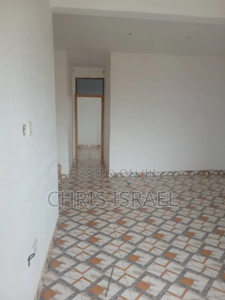 1bdrm Room & Parlour in Oyibi Estate, Kas Valley Area for rent