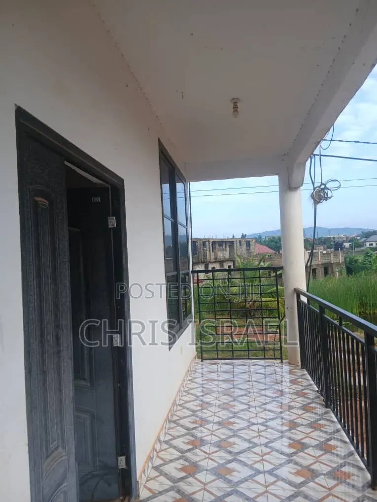 1bdrm Room & Parlour in Oyibi Estate, Kas Valley Area for rent