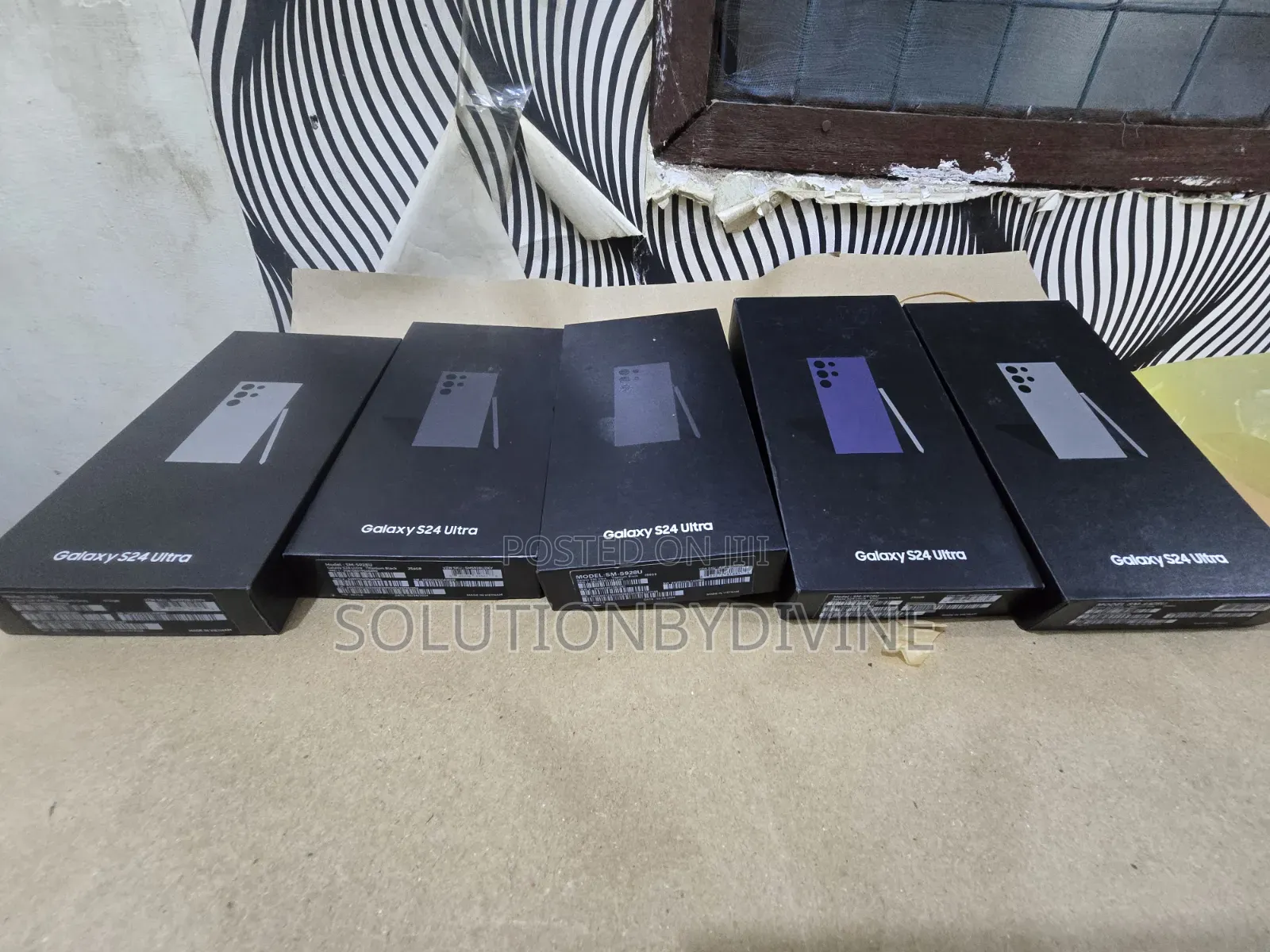 New Samsung Galaxy S24 Ultra 256 GB
