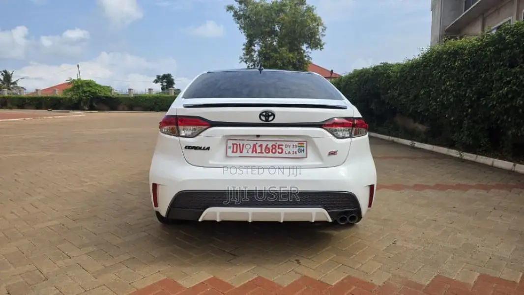 Toyota Corolla 2022 White