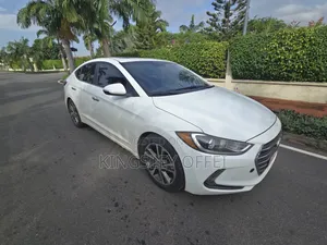 Hyundai Elantra 2017 White