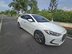 Hyundai Elantra 2017 White