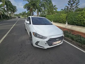 Hyundai Elantra 2017 White