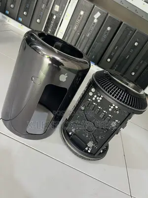 Desktop Computer Apple iMac Pro 96GB Intel Xeon SSD 512GB