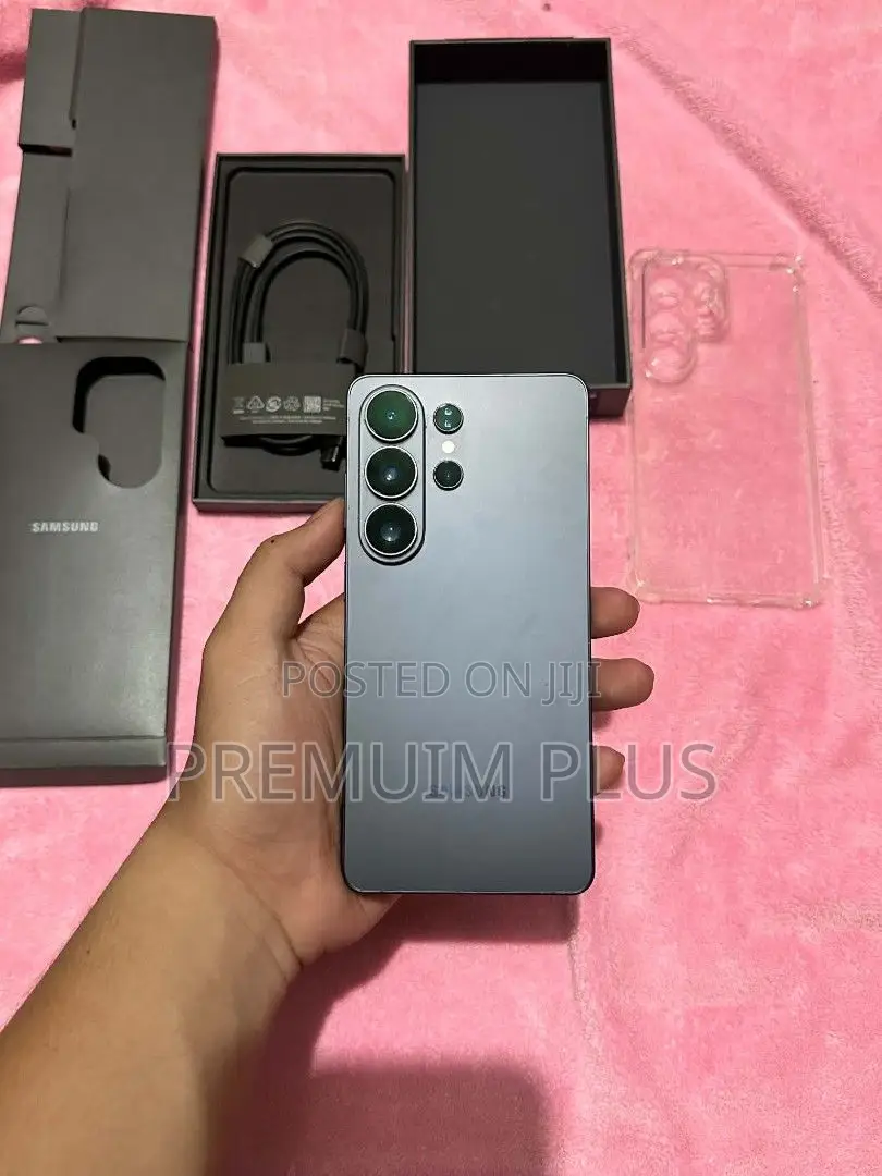 New Samsung Galaxy S26 Ultra 5G 1 TB Gray