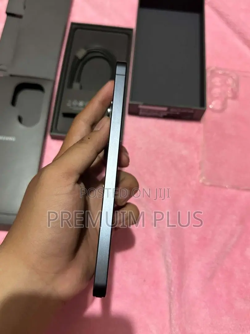 New Samsung Galaxy S26 Ultra 5G 1 TB Gray