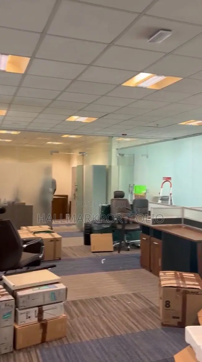 200sqm Office Space Airport