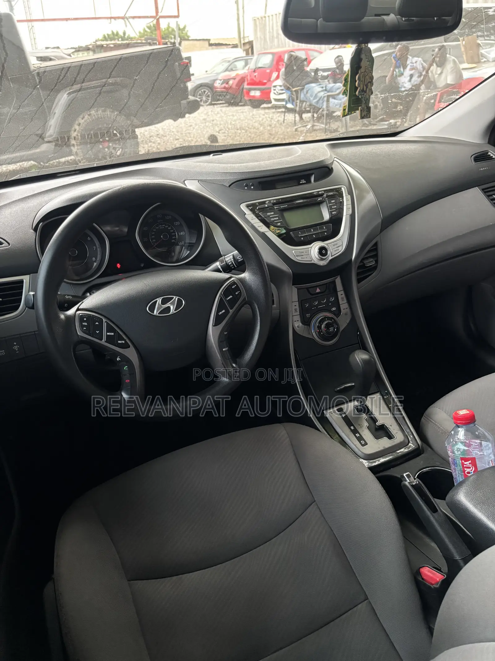 Hyundai Elantra Limited 4dr Sedan (1.8L 4cyl 6A) 2014 Silver