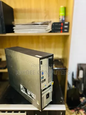 Desktop Computer Lenovo 8GB Intel Core i7 SSD 256GB