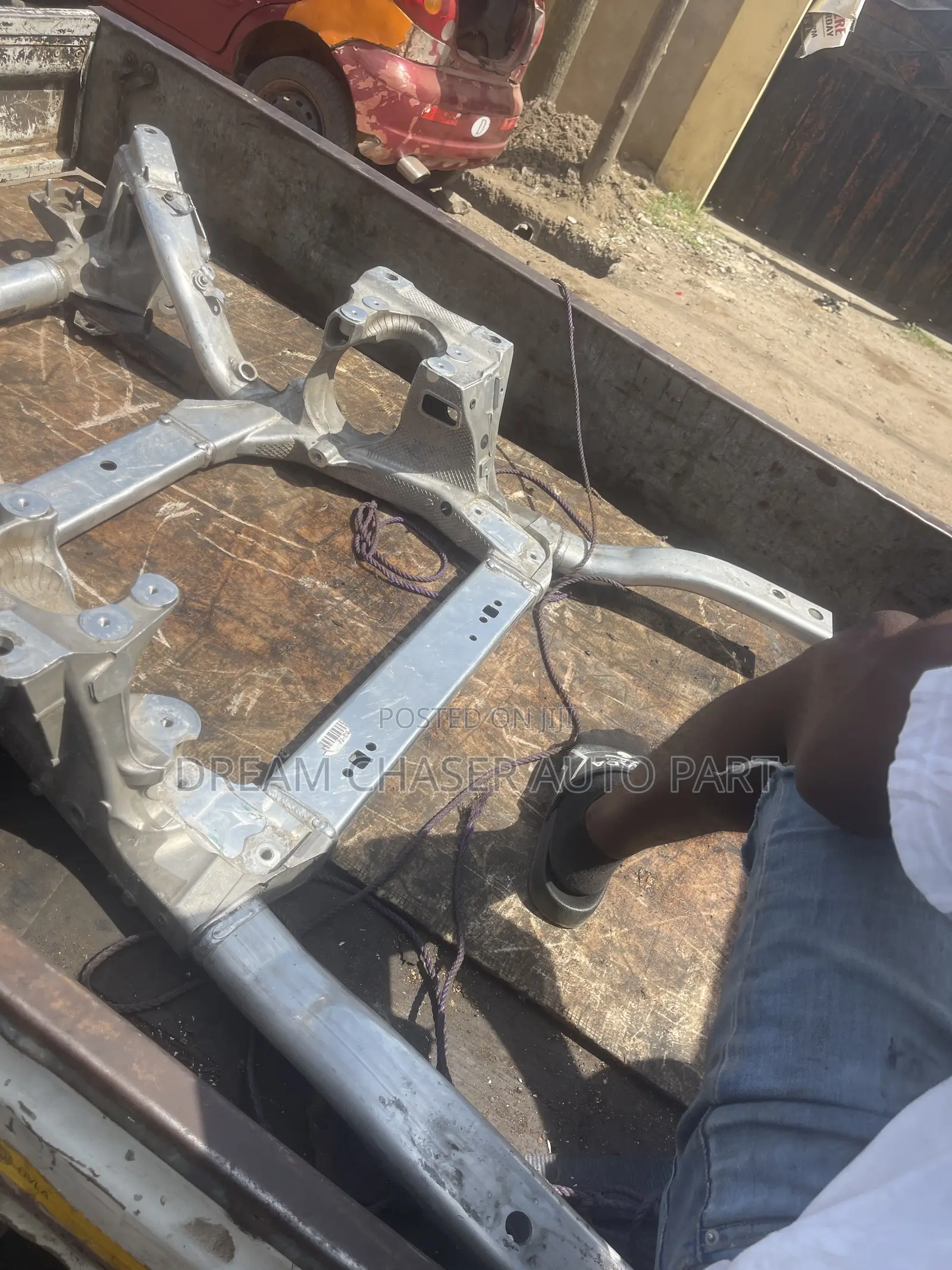 Range 2018-2022 Sports Front Beam