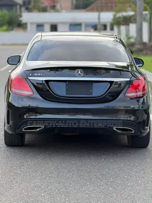 Mercedes-Benz C300 Sport 4Matic Sedan AWD (2.0L 4cyll 7A) 2016 Black