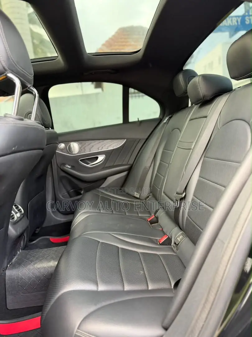 Mercedes-Benz C300 Sport 4Matic Sedan AWD (2.0L 4cyll 7A) 2016 Black