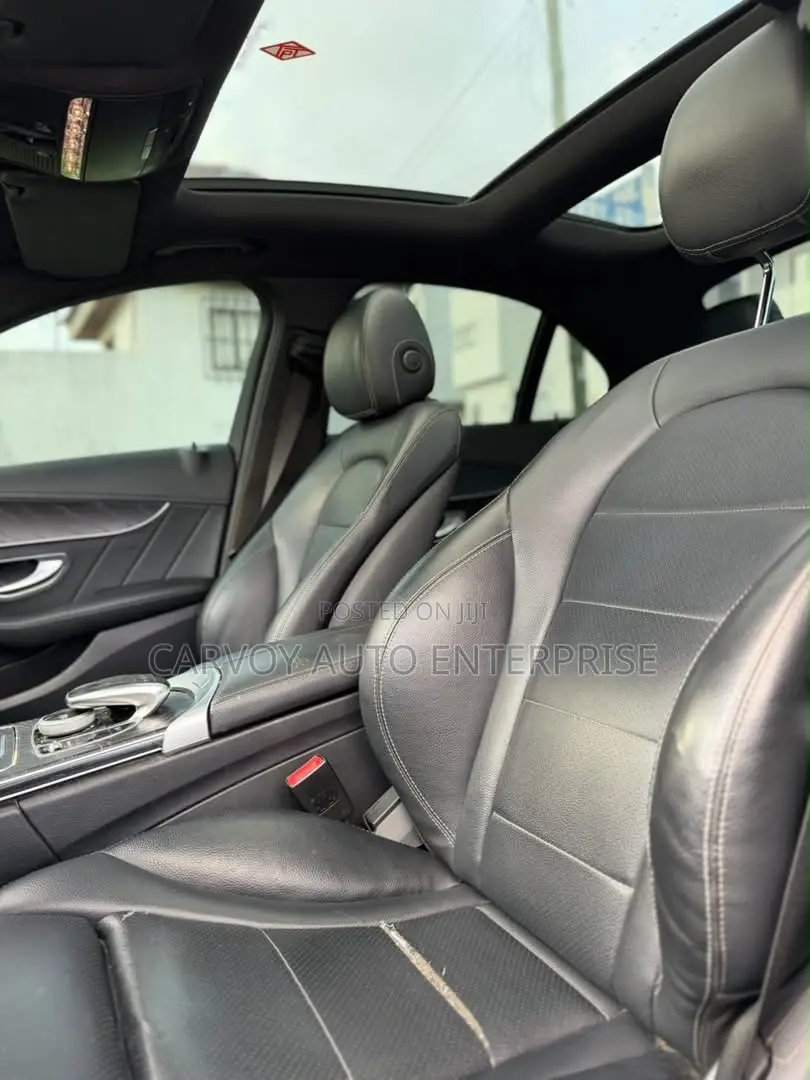 Mercedes-Benz C300 Sport 4Matic Sedan AWD (2.0L 4cyll 7A) 2016 Black