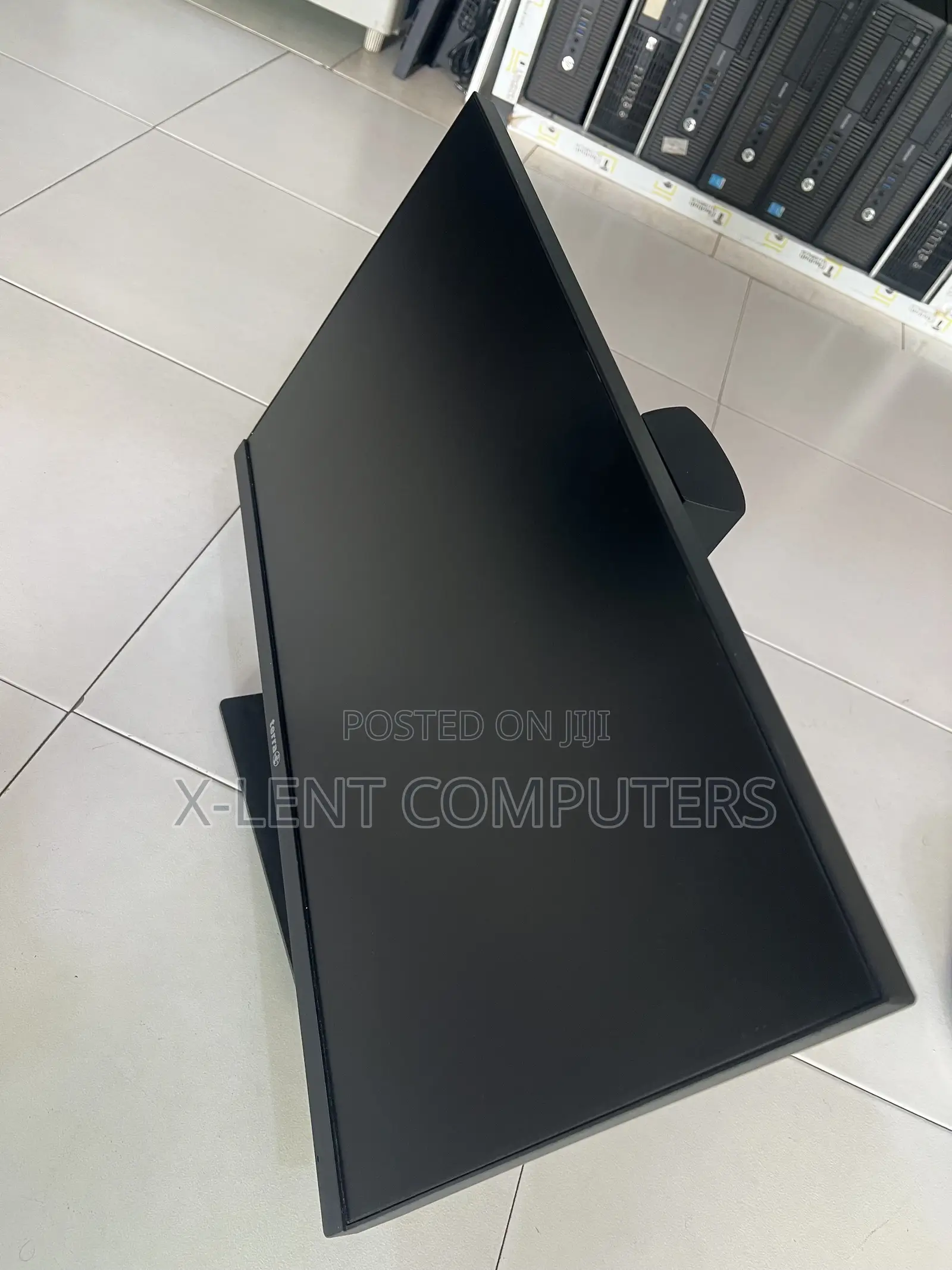 Monitor Edgeless