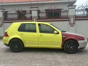 Volkswagen Golf 1998 Yellow