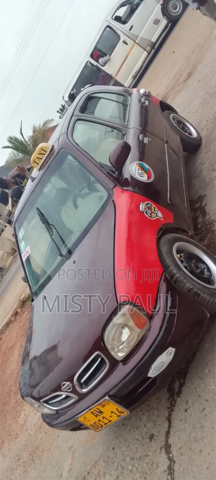Nissan Micra 2000 Brown