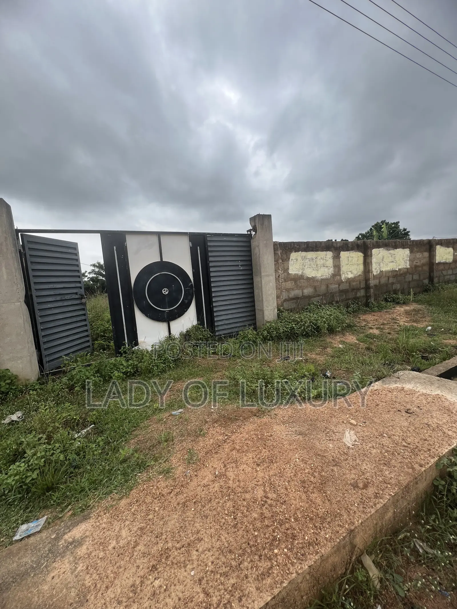 1plot of Land for Sale
