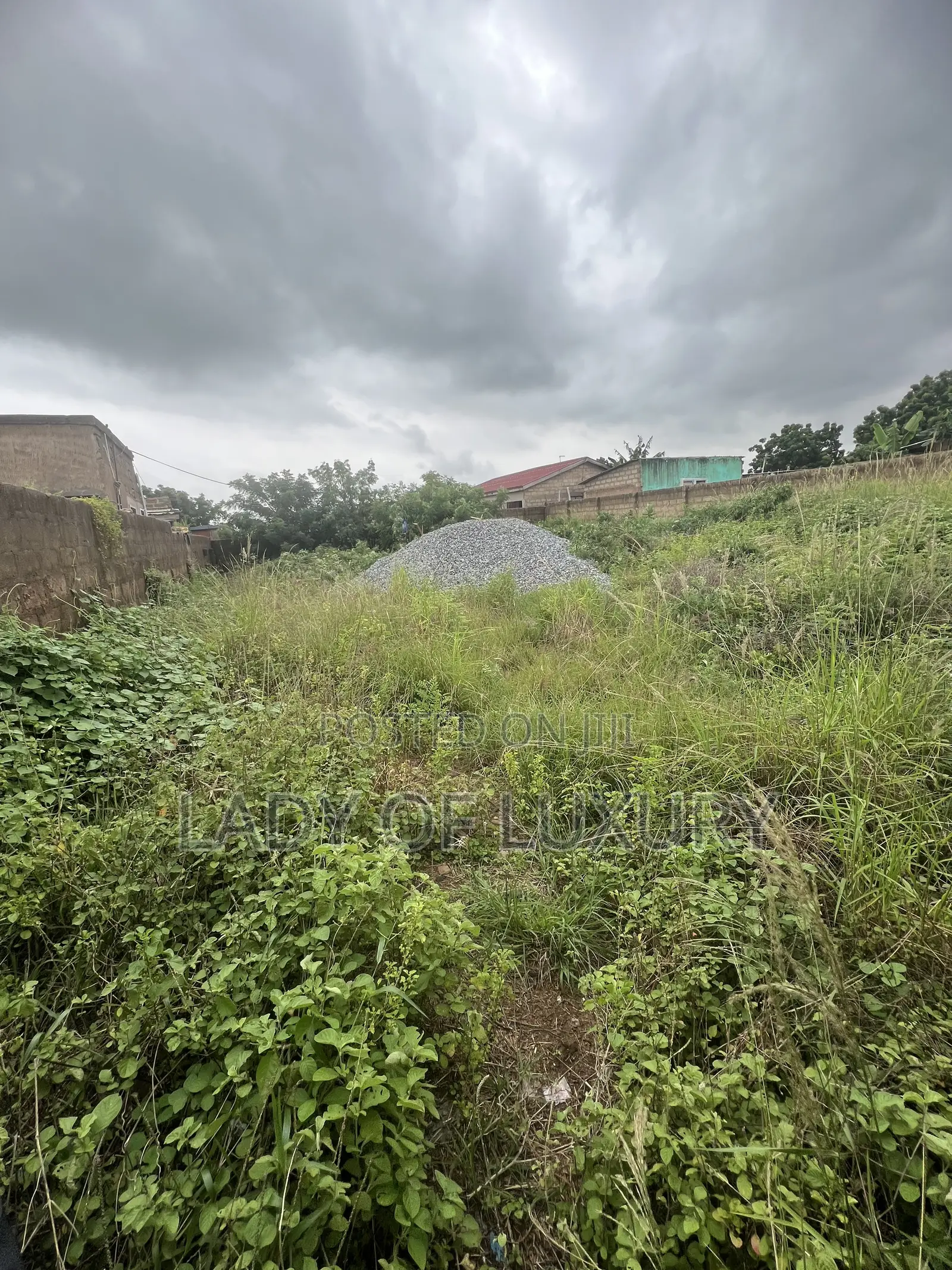 1plot of Land for Sale