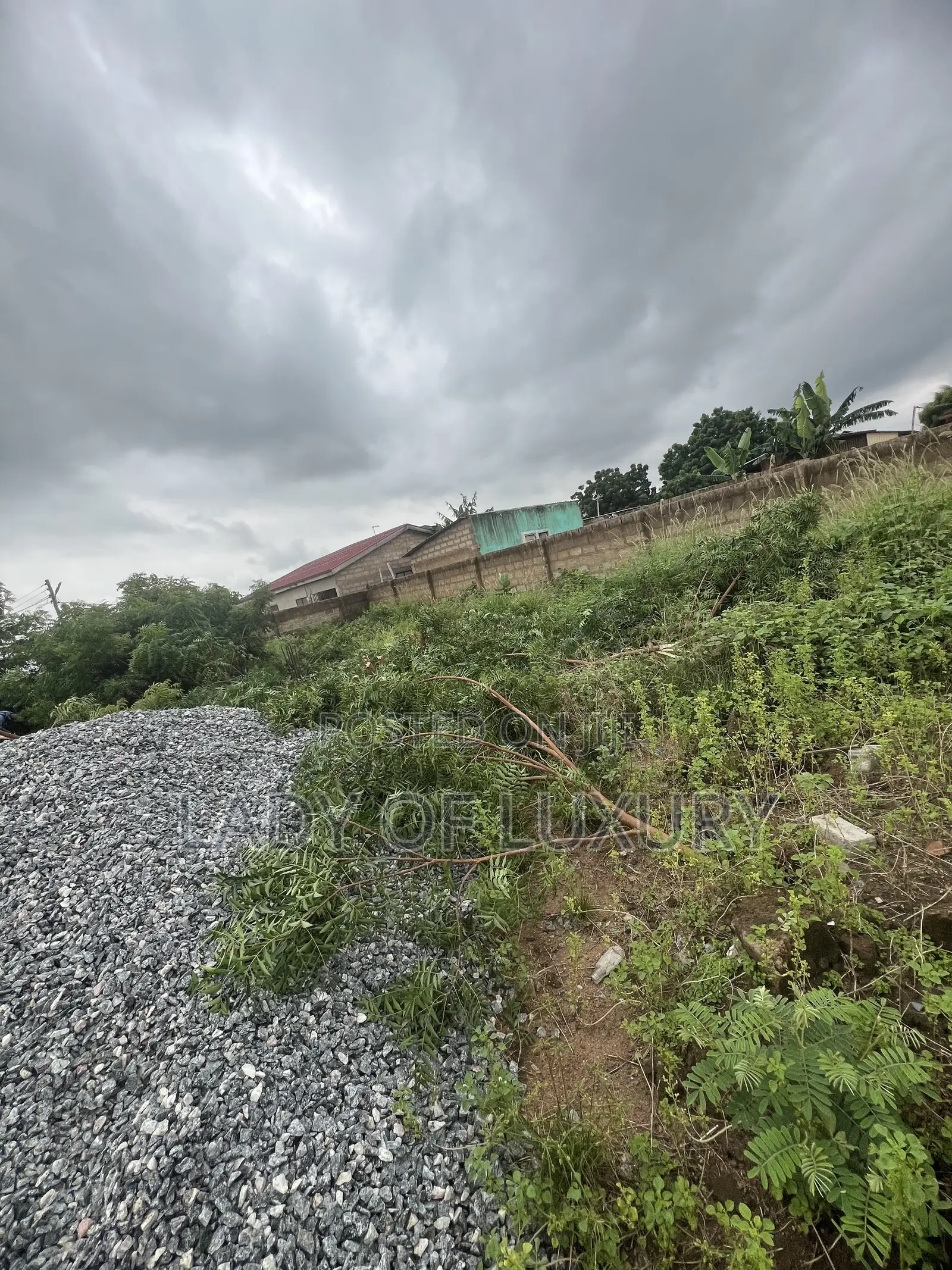 1plot of Land for Sale