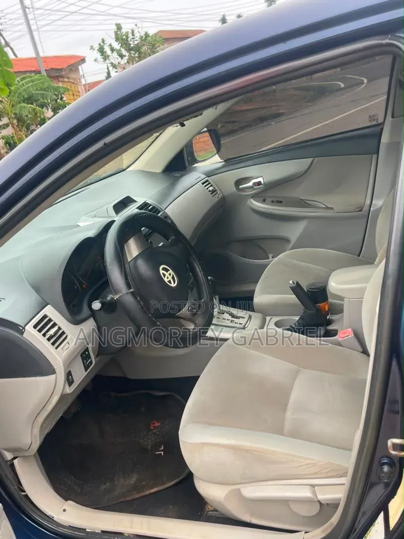 Toyota Corolla 2013 Blue