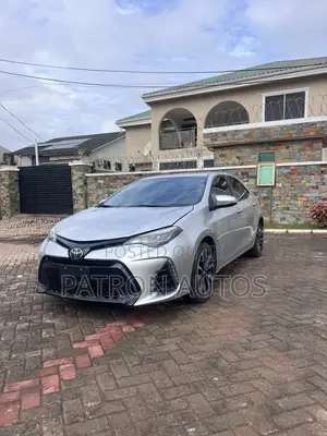 Toyota Corolla XSE (1.8L 4cyl 2A) 2019 Gray