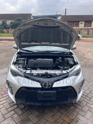 Toyota Corolla XSE (1.8L 4cyl 2A) 2019 Gray