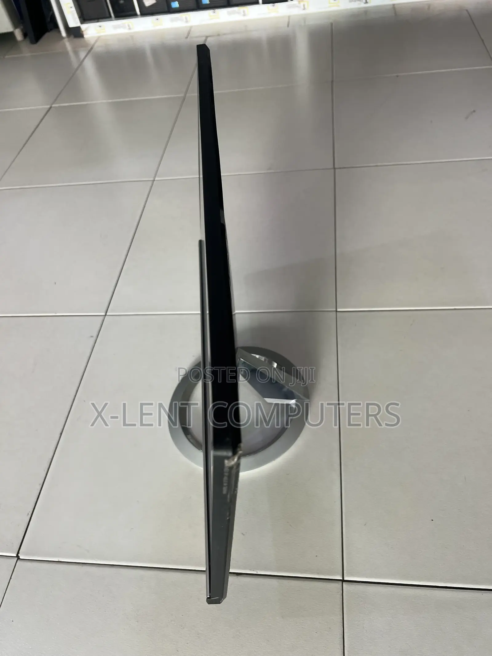 Monitor Edgeless