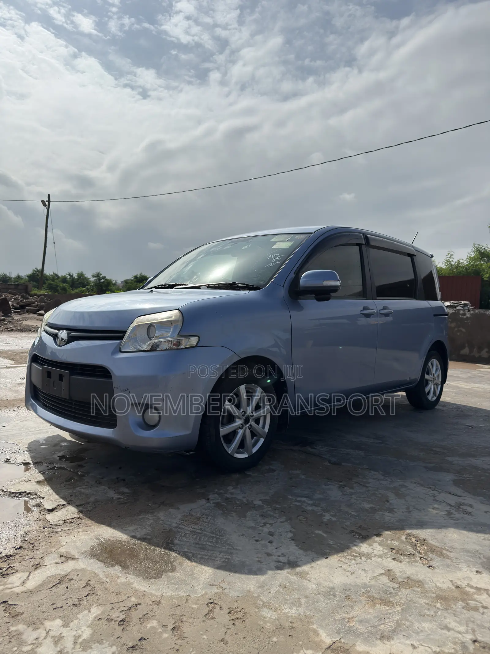 Toyota Sienta 1.5 FWD 2014 Blue