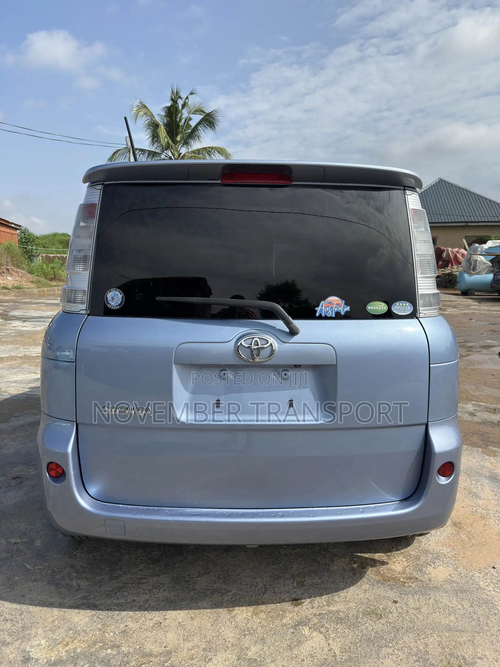 Toyota Sienta 1.5 FWD 2014 Blue