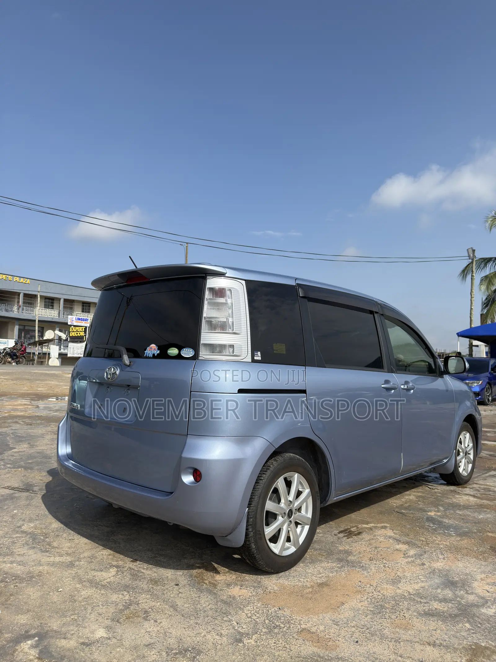 Toyota Sienta 1.5 FWD 2014 Blue